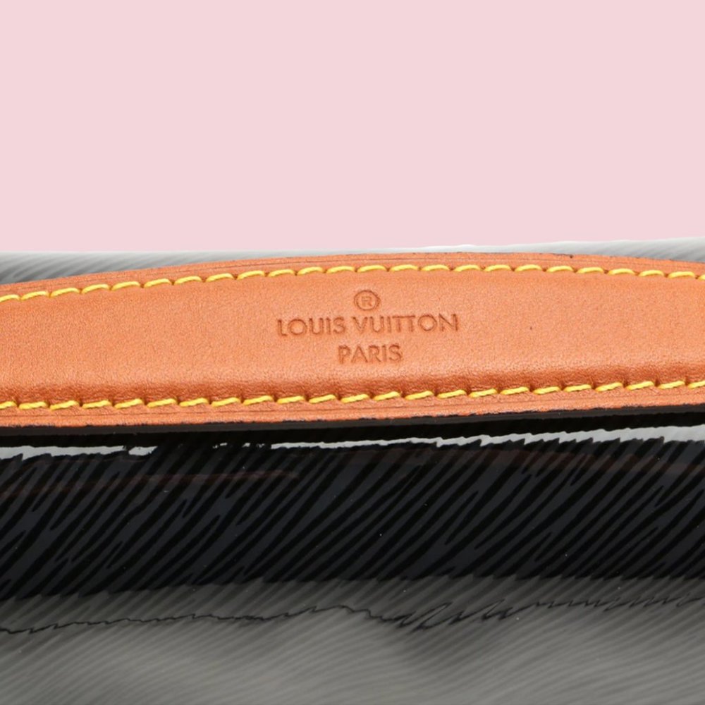 Louis Vuitton Pochette Metis Reverse Mongram Mini - Picture 6 of 10